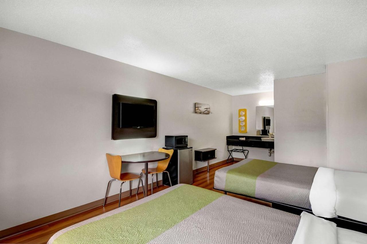 Motel 6-Charles Town, Wv Екстер'єр фото